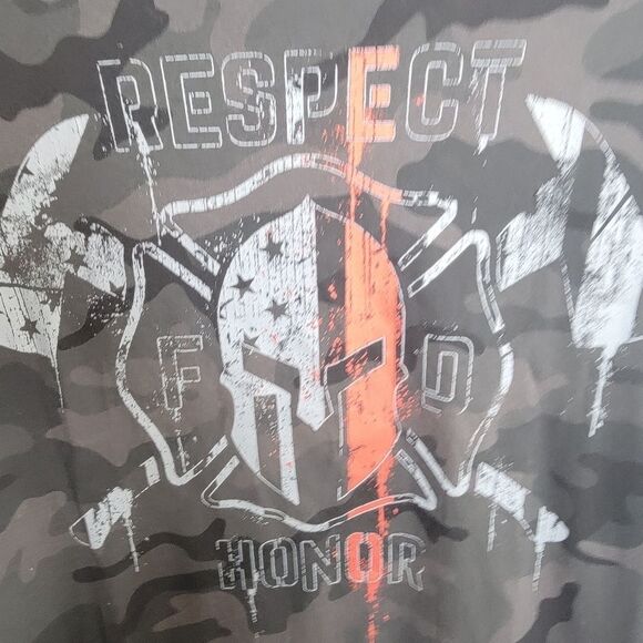 Howitzer Nwt Respect Fire long sleeve camo men's t-shirt size Small - Picture 4 of 7